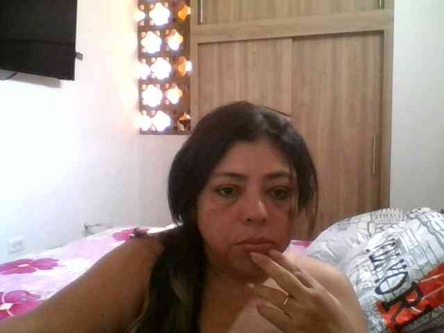 HotGiirl webcam