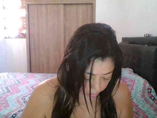 HotGiirl webcam