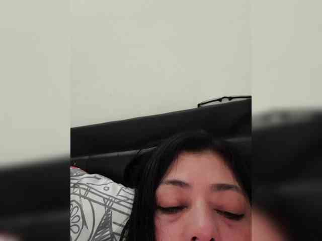 HotGiirl webcam