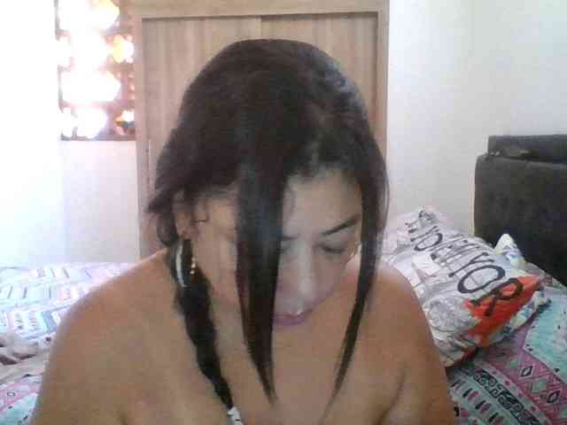 HotGiirl webcam