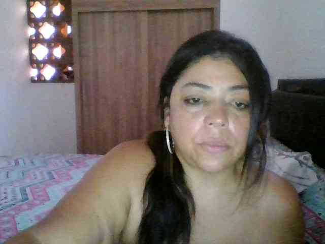 HotGiirl webcam