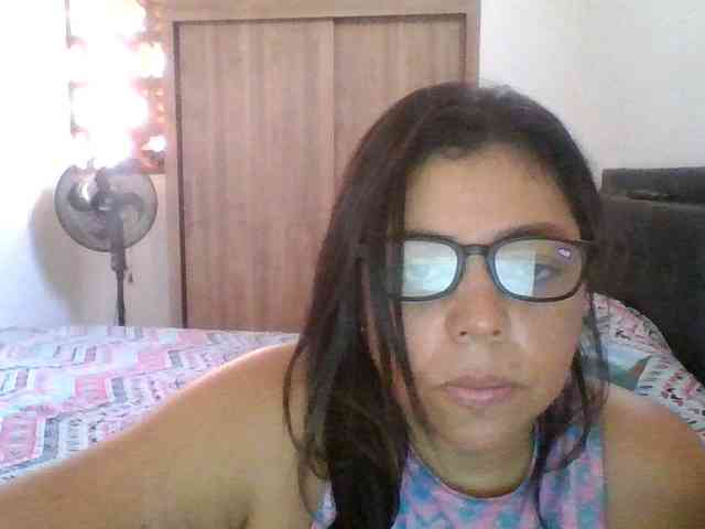 HotGiirl webcam