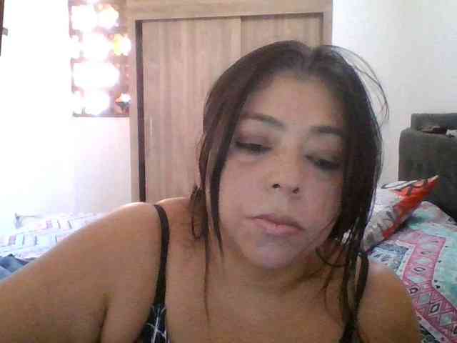 HotGiirl webcam