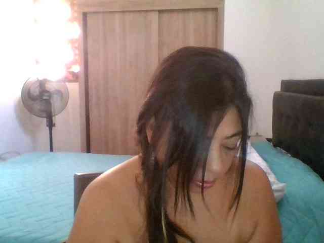HotGiirl webcam
