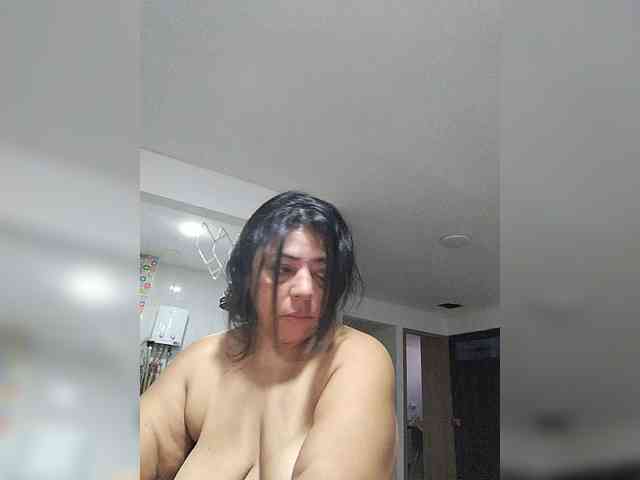 HotGiirl webcam