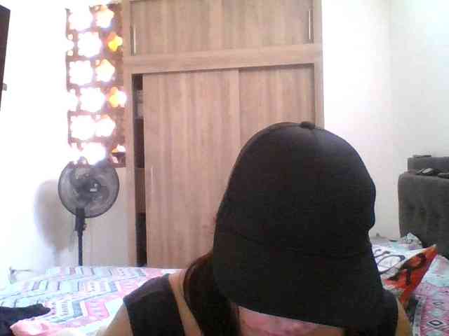 HotGiirl webcam