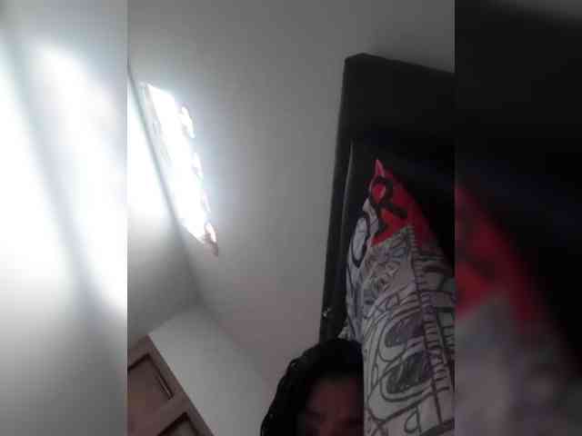 HotGiirl webcam