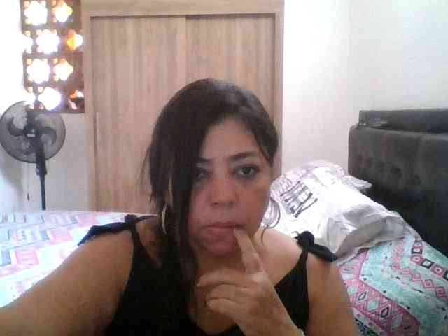 HotGiirl webcam