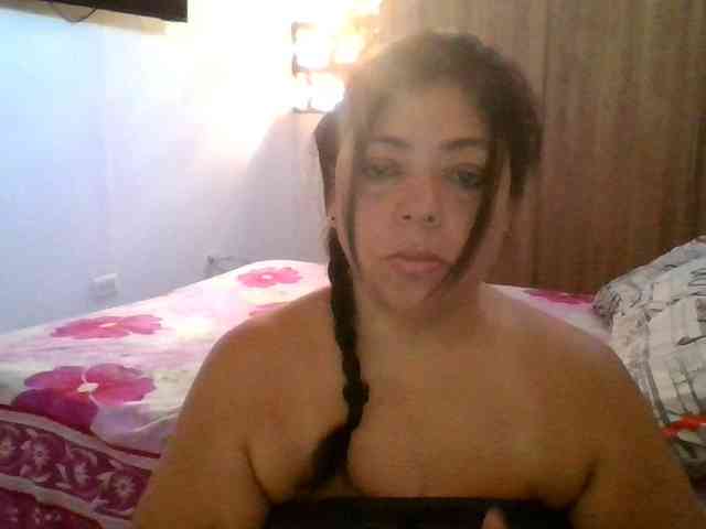HotGiirl webcam