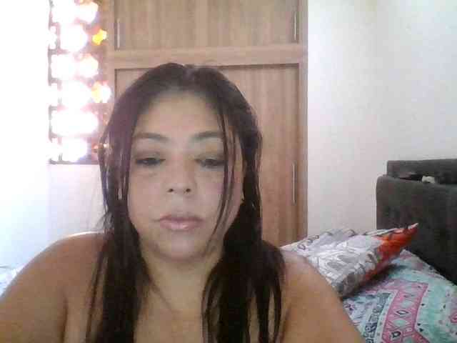 HotGiirl webcam