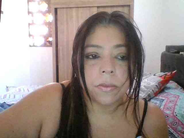 HotGiirl webcam