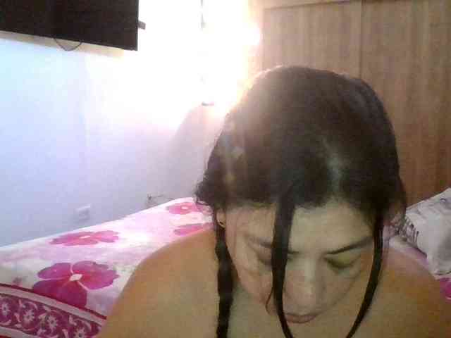 HotGiirl webcam