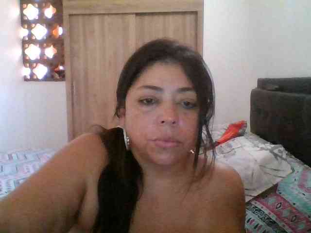 HotGiirl webcam