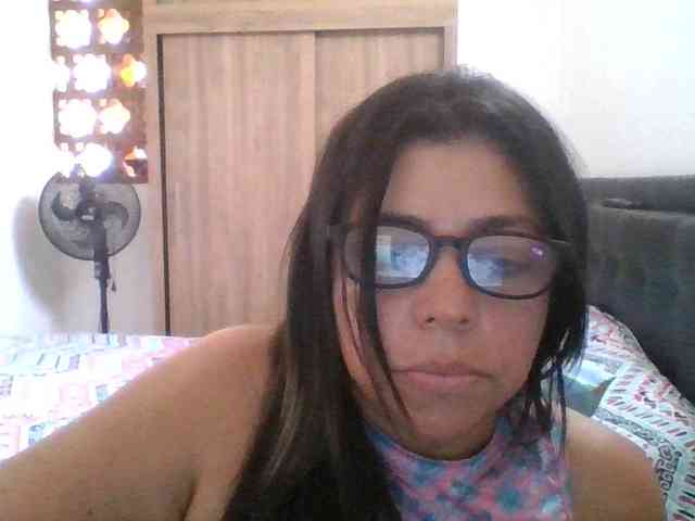 HotGiirl webcam