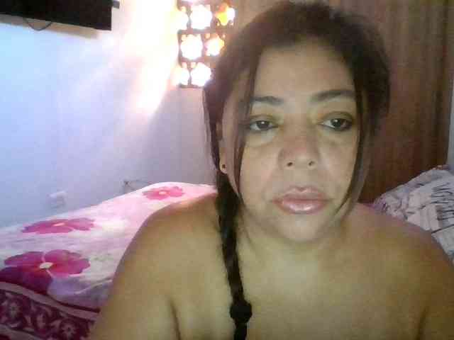 HotGiirl webcam