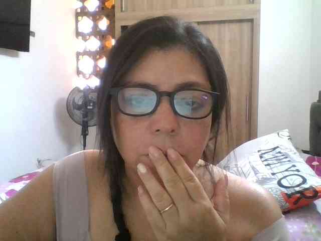 HotGiirl webcam