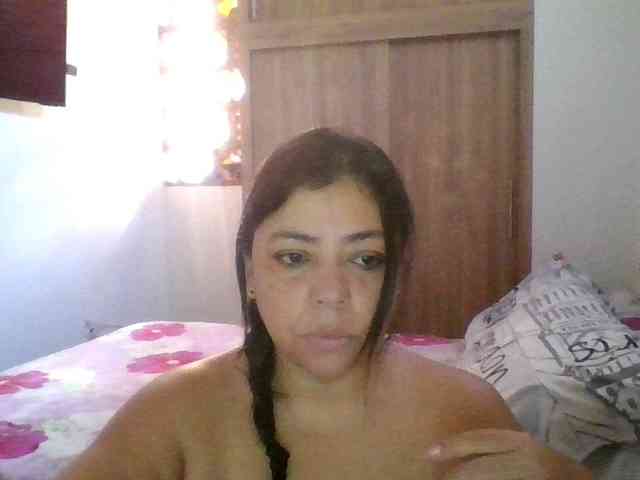 HotGiirl webcam