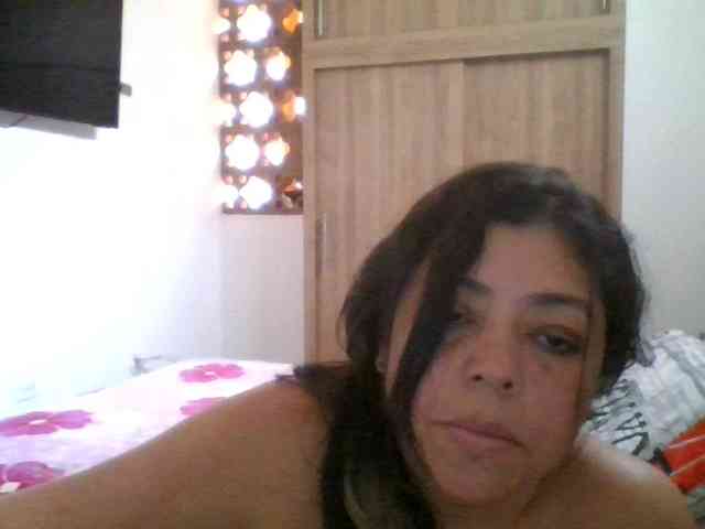 HotGiirl webcam