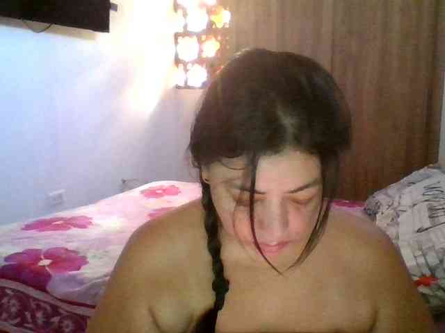 HotGiirl webcam