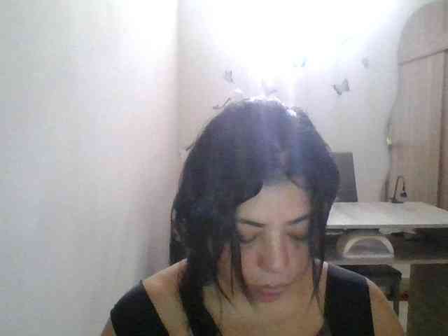 HotGiirl webcam