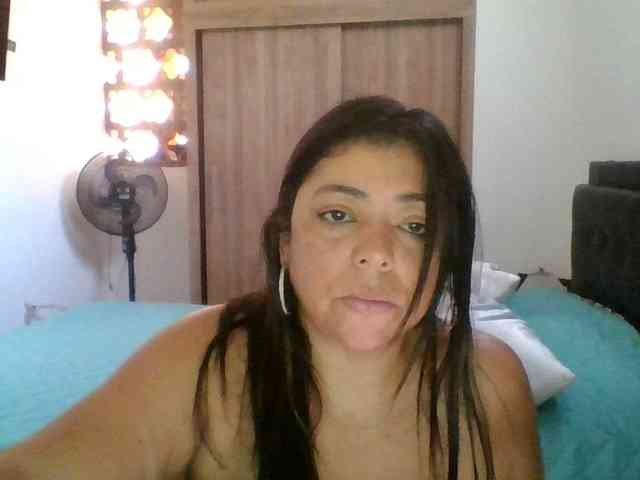 HotGiirl webcam