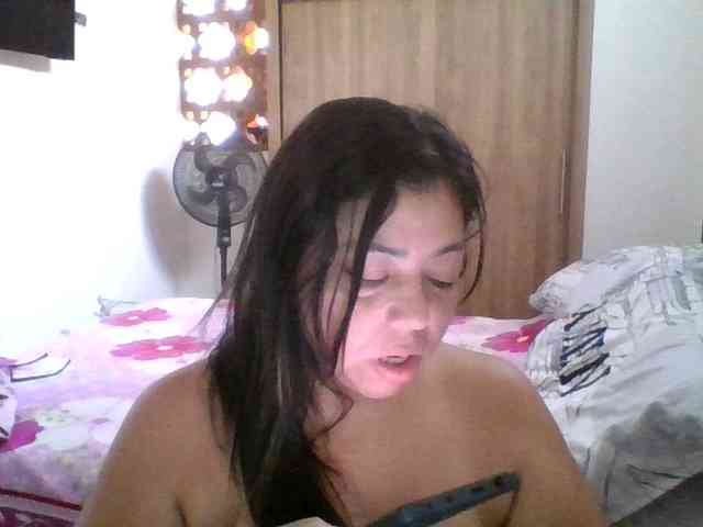HotGiirl webcam