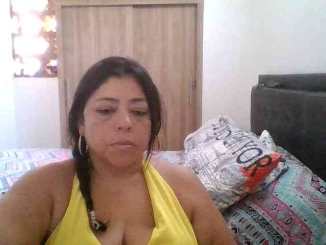 HotGiirl webcam