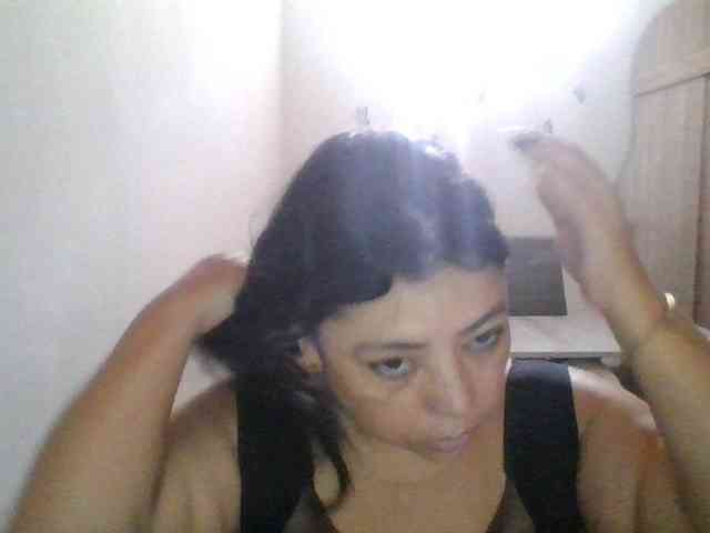 HotGiirl webcam