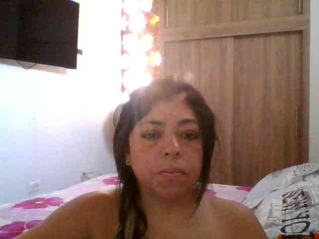 HotGiirl webcam
