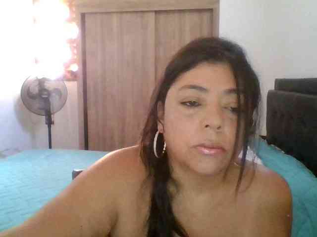 HotGiirl webcam