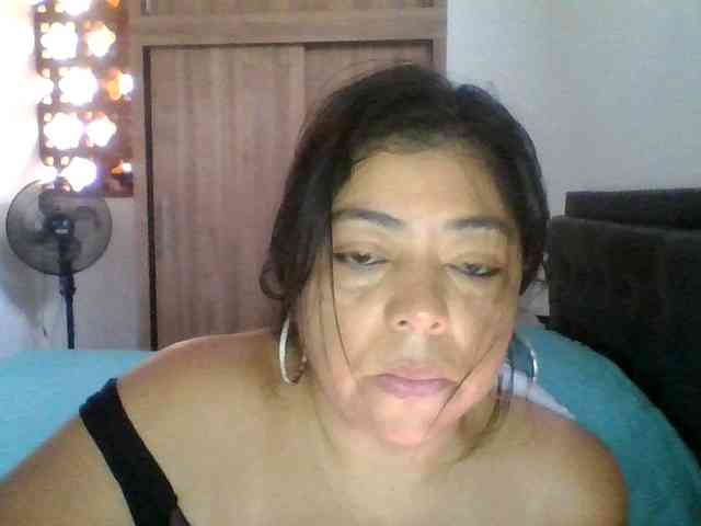 HotGiirl webcam