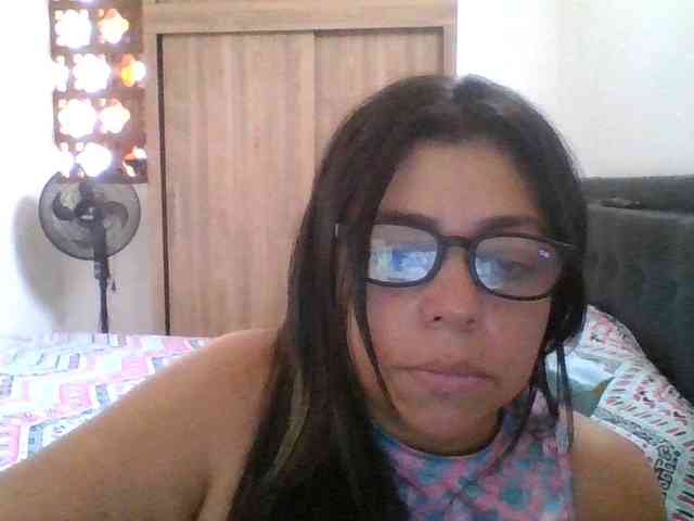 HotGiirl webcam