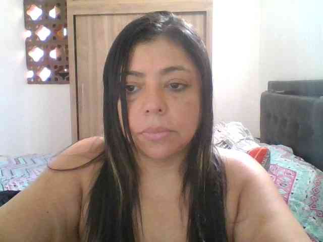 HotGiirl webcam