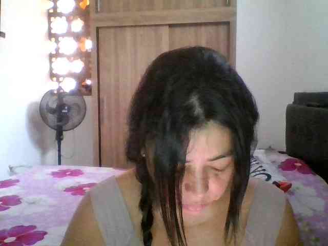 HotGiirl webcam