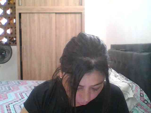 HotGiirl webcam