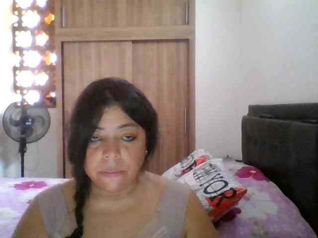HotGiirl webcam