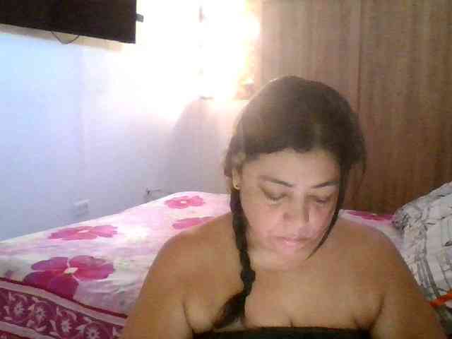 HotGiirl webcam