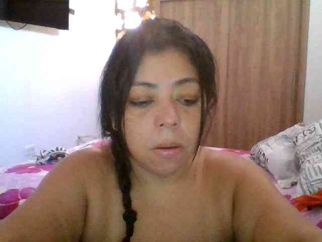 HotGiirl webcam