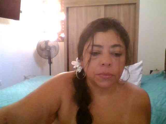 HotGiirl webcam