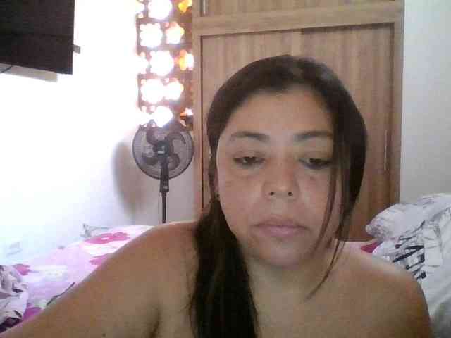 HotGiirl webcam
