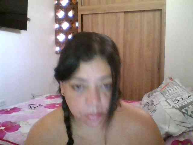 HotGiirl webcam