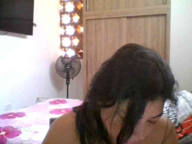 HotGiirl webcam