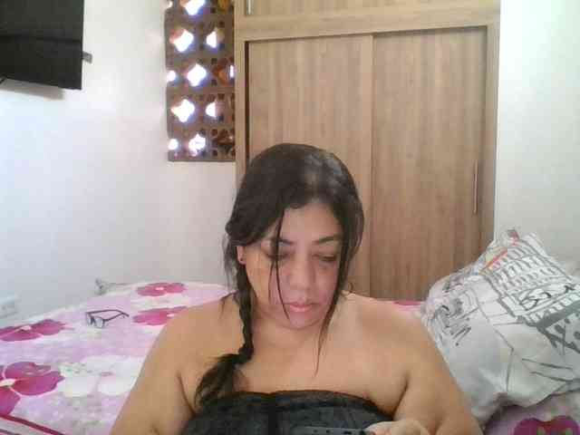 HotGiirl webcam