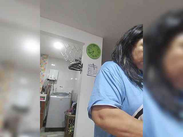 HotGiirl webcam