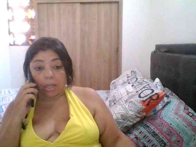 HotGiirl webcam