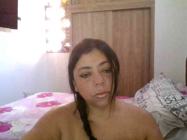 HotGiirl webcam