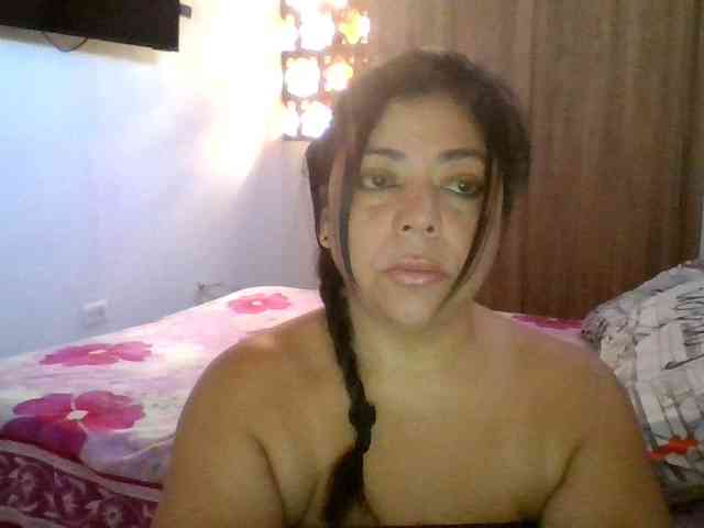 HotGiirl webcam