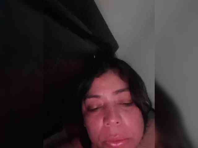 HotGiirl webcam