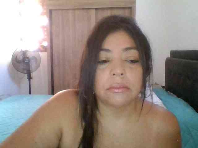 HotGiirl webcam