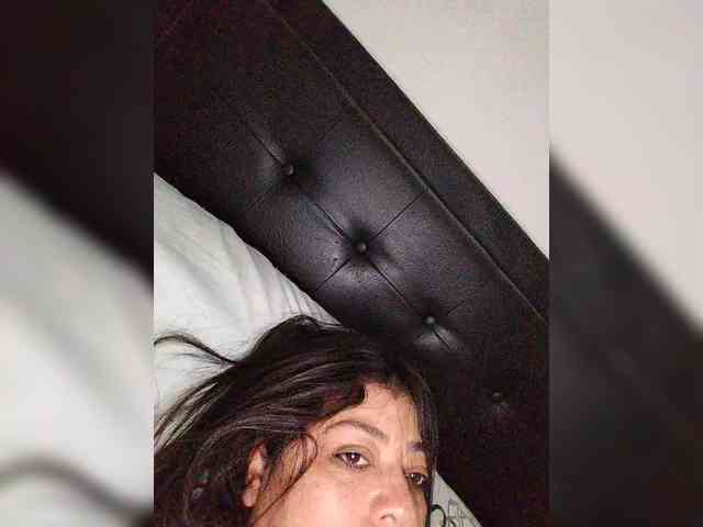 HotGiirl webcam